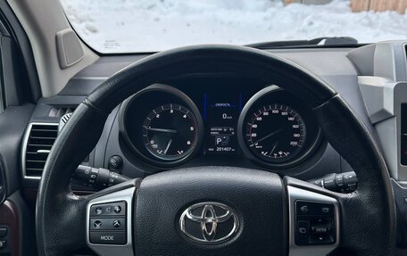 Toyota Land Cruiser Prado 150 рестайлинг 2, 2016 год, 3 500 000 рублей, 9 фотография