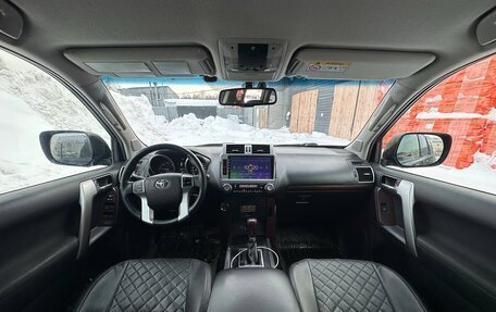 Toyota Land Cruiser Prado 150 рестайлинг 2, 2016 год, 3 500 000 рублей, 16 фотография
