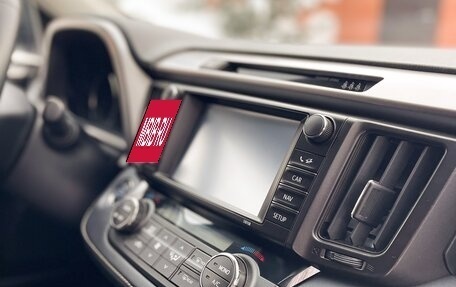 Toyota RAV4, 2019 год, 3 450 000 рублей, 22 фотография