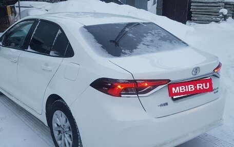 Toyota Corolla, 2022 год, 2 150 000 рублей, 3 фотография