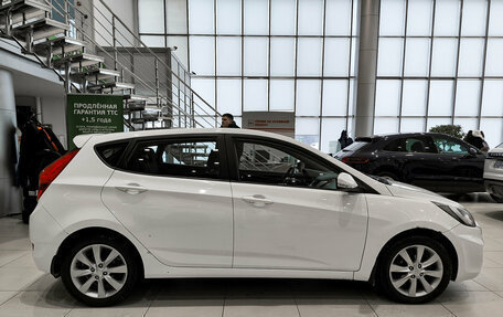 Hyundai Solaris II рестайлинг, 2012 год, 720 000 рублей, 5 фотография