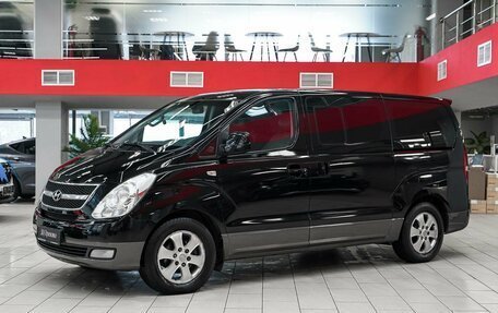 Hyundai Grand Starex Grand Starex I рестайлинг 2, 2012 год, 1 650 000 рублей, 1 фотография