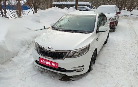 KIA Rio III рестайлинг, 2015 год, 900 000 рублей, 1 фотография