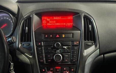 Opel Astra J, 2010 год, 649 000 рублей, 10 фотография