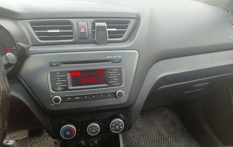 KIA Rio III рестайлинг, 2015 год, 900 000 рублей, 5 фотография