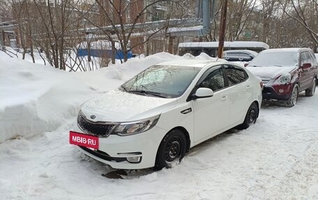 KIA Rio III рестайлинг, 2015 год, 900 000 рублей, 2 фотография