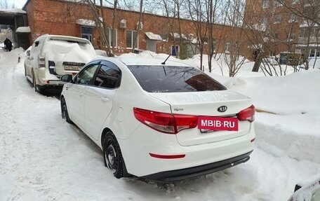 KIA Rio III рестайлинг, 2015 год, 900 000 рублей, 9 фотография