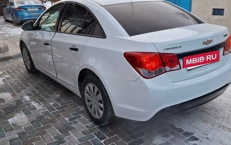 Chevrolet Cruze II, 2013 год, 700 000 рублей, 4 фотография