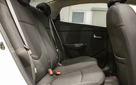 KIA Rio III рестайлинг, 2015 год, 999 000 рублей, 21 фотография