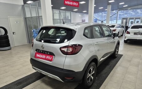 Renault Kaptur I рестайлинг, 2017 год, 1 296 000 рублей, 7 фотография