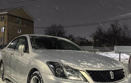 Toyota Crown, 2011 год, 1 950 000 рублей, 1 фотография