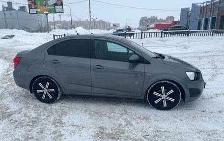 Chevrolet Aveo III, 2013 год, 550 000 рублей, 3 фотография