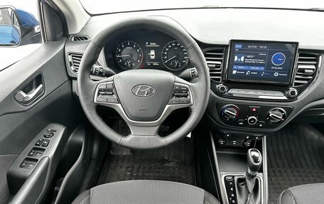 Hyundai Solaris II рестайлинг, 2021 год, 1 800 000 рублей, 15 фотография