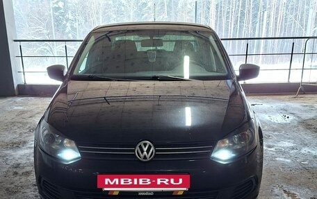 Volkswagen Polo VI (EU Market), 2014 год, 900 000 рублей, 2 фотография