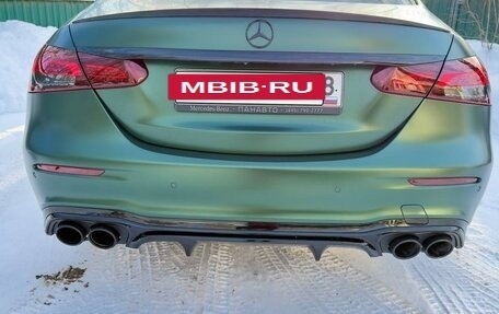 Mercedes-Benz E-Класс, 2018 год, 5 500 000 рублей, 3 фотография