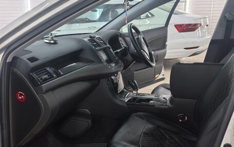 Toyota Crown, 2011 год, 1 950 000 рублей, 17 фотография