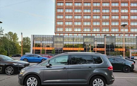 Volkswagen Touran III, 2019 год, 2 050 000 рублей, 6 фотография