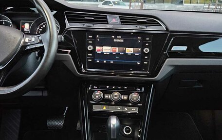 Volkswagen Touran III, 2019 год, 2 050 000 рублей, 13 фотография