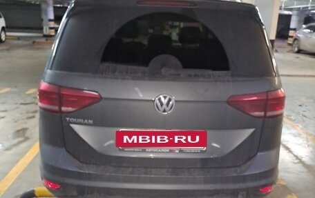 Volkswagen Touran III, 2019 год, 2 050 000 рублей, 2 фотография