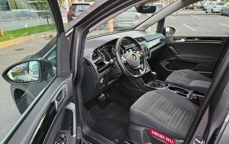 Volkswagen Touran III, 2019 год, 2 050 000 рублей, 8 фотография