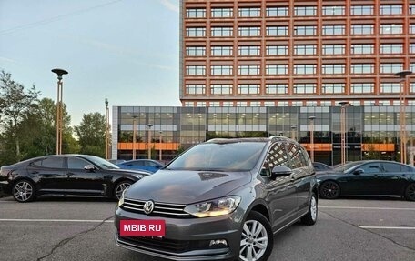 Volkswagen Touran III, 2019 год, 2 050 000 рублей, 15 фотография