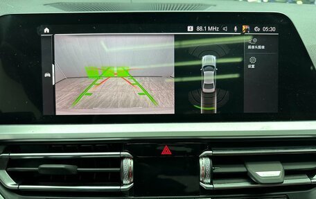 BMW 3 серия, 2022 год, 2 930 000 рублей, 15 фотография