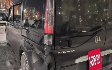 Honda Stepwgn IV, 2016 год, 1 999 000 рублей, 14 фотография