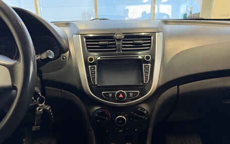 Hyundai Solaris II рестайлинг, 2012 год, 750 000 рублей, 12 фотография