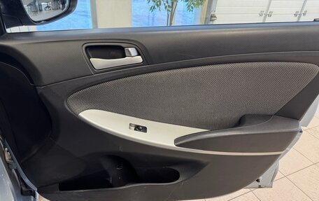 Hyundai Solaris II рестайлинг, 2012 год, 750 000 рублей, 16 фотография