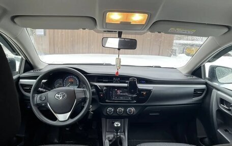 Toyota Corolla, 2014 год, 1 200 000 рублей, 21 фотография