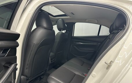 Mazda 3, 2021 год, 1 720 000 рублей, 11 фотография