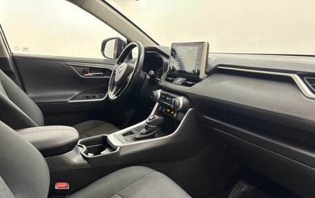 Toyota RAV4, 2021 год, 3 859 000 рублей, 10 фотография