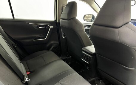 Toyota RAV4, 2021 год, 3 859 000 рублей, 11 фотография