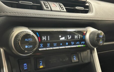 Toyota RAV4, 2021 год, 3 859 000 рублей, 13 фотография