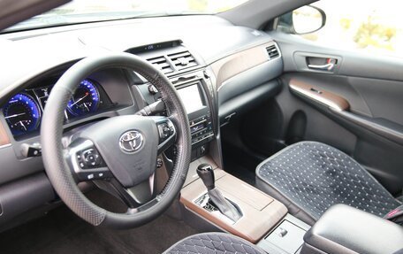 Toyota Camry, 2017 год, 2 200 000 рублей, 6 фотография