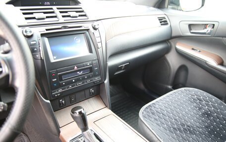 Toyota Camry, 2017 год, 2 200 000 рублей, 8 фотография