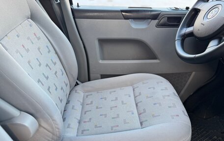 Volkswagen Caravelle T5, 2008 год, 1 500 000 рублей, 15 фотография