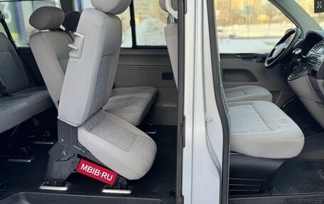 Volkswagen Caravelle T5, 2008 год, 1 500 000 рублей, 17 фотография