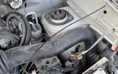 Nissan Cube II, 2000 год, 200 000 рублей, 8 фотография