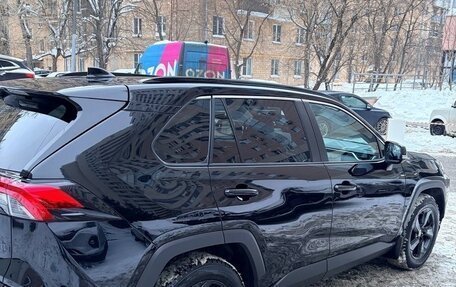 Toyota RAV4, 2022 год, 3 700 000 рублей, 4 фотография