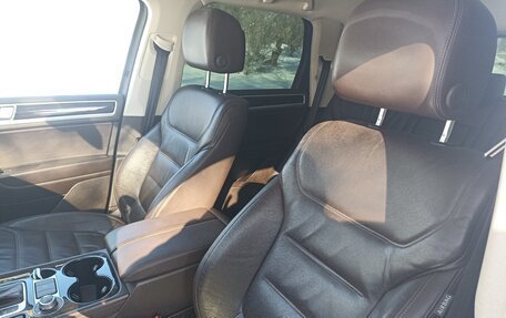 Volkswagen Touareg III, 2016 год, 3 250 000 рублей, 20 фотография