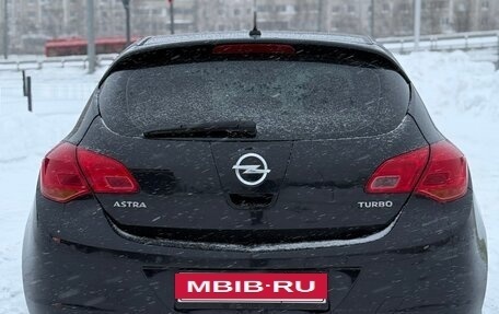 Opel Astra J, 2011 год, 5 фотография