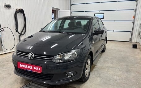 Volkswagen Polo VI (EU Market), 2013 год, 550 000 рублей, 1 фотография