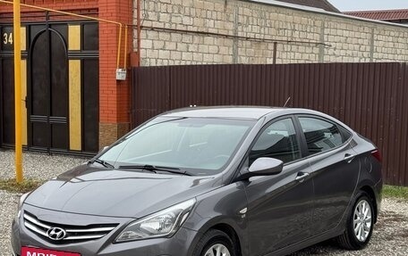 Hyundai Solaris II рестайлинг, 2015 год, 790 000 рублей, 1 фотография