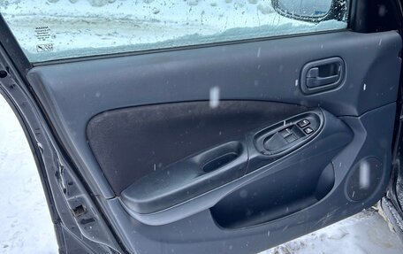 Nissan Almera, 2005 год, 240 000 рублей, 17 фотография