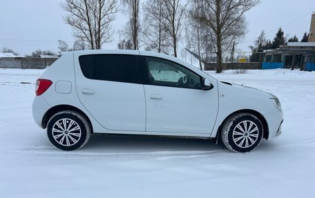 Renault Sandero II рестайлинг, 2020 год, 780 000 рублей, 4 фотография