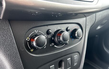 Renault Sandero II рестайлинг, 2020 год, 780 000 рублей, 14 фотография