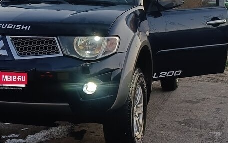 Mitsubishi L200 IV рестайлинг, 2012 год, 1 500 000 рублей, 4 фотография