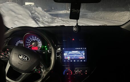 KIA Rio III рестайлинг, 2013 год, 900 000 рублей, 5 фотография