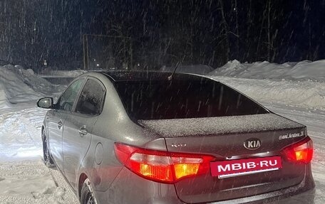 KIA Rio III рестайлинг, 2013 год, 900 000 рублей, 13 фотография